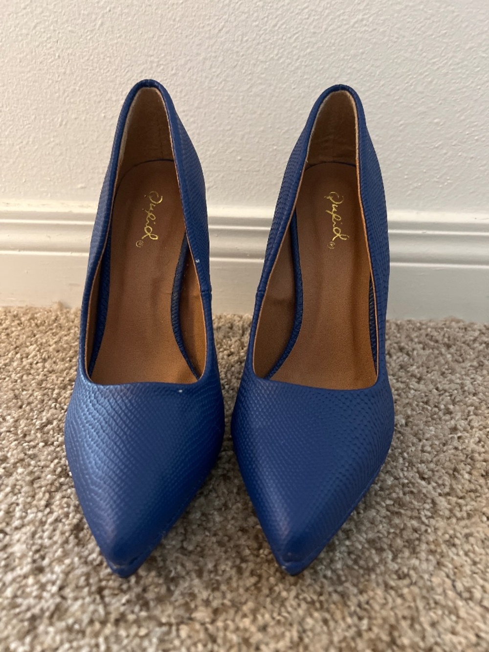 Blue textured stiletto heels